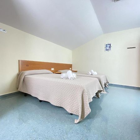 Residencia Mediterraneo 圣维森特德尔拉斯佩奇 外观 照片