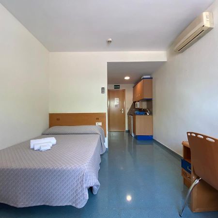 Residencia Mediterraneo 圣维森特德尔拉斯佩奇 外观 照片
