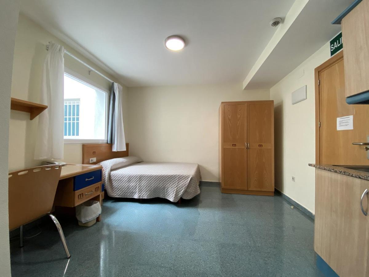 Residencia Mediterraneo 圣维森特德尔拉斯佩奇 外观 照片